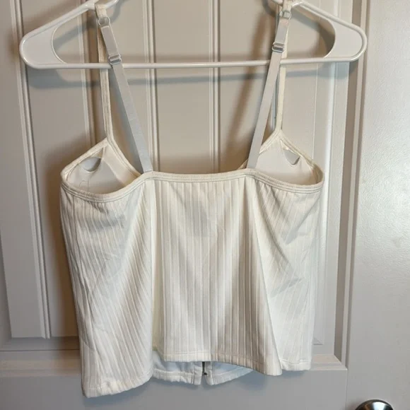 White Crop Top size XL - Picture 4 of 4